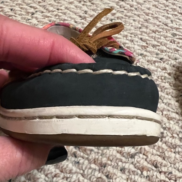 Gently worn Sperry Angelfish Boat Shoes - Picture 5 of 12